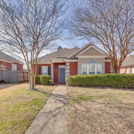 Home With Fenced Yard About 12 Mi To Dtwn Montgomery Exterior photo